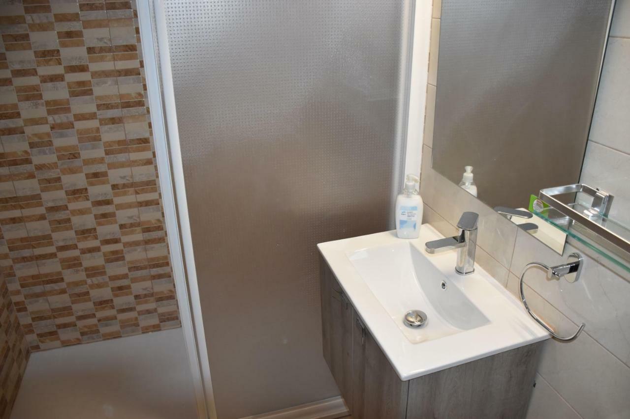 Rosesapparts A20deMar Triplex Extérieur photo