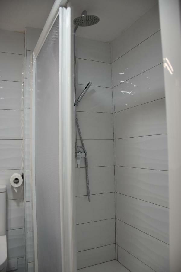 Rosesapparts A20deMar Triplex Extérieur photo